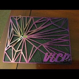 Urban Decay Vice 4 eyeshadow palette